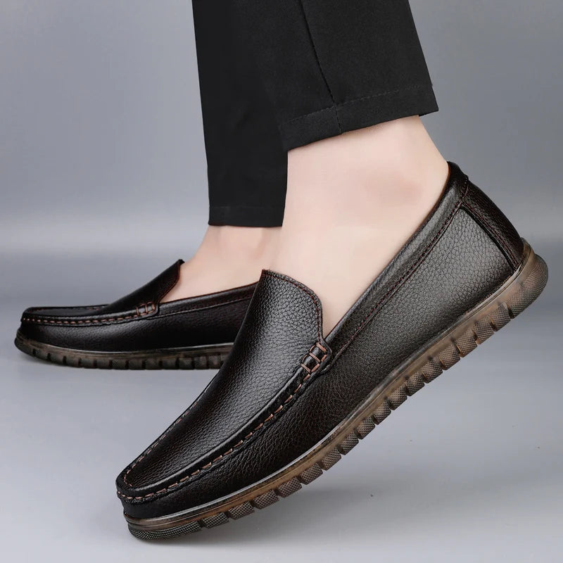 Mocasines informales para hombre en negro o marrón