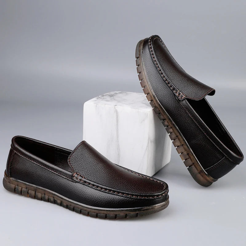 Mocasines informales para hombre en negro o marrón